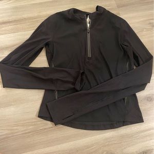 Lululemon form fitted athletic long sleeve
